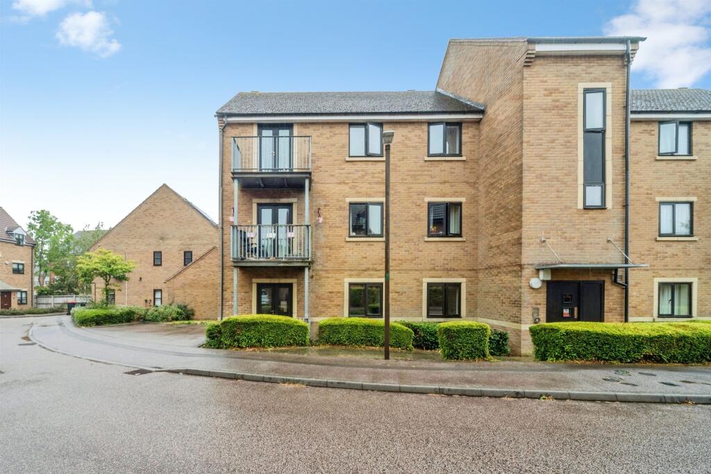 Main image of property: Rushfields Close, Westcroft, MILTON KEYNES