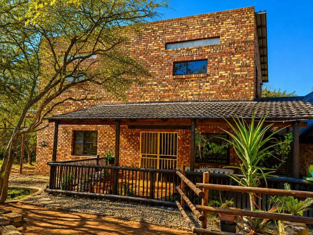 Main image of property: Komatipoort, Mpumalanga