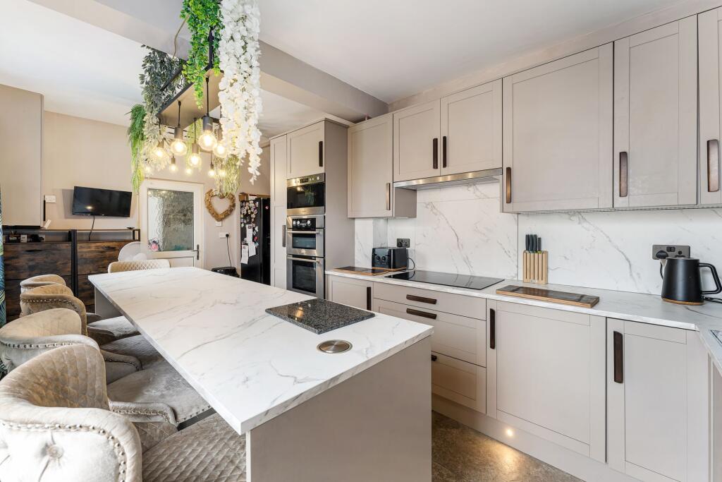 Avon Road, Ashton-In-Makerfield, WN4 photo 3