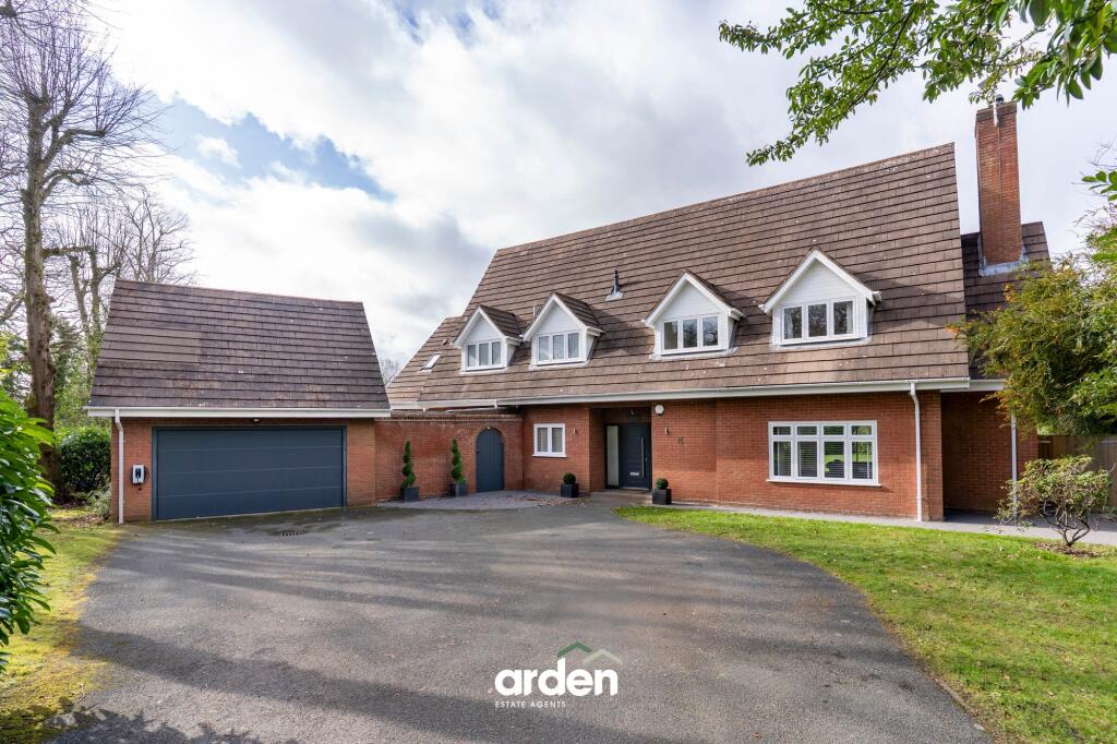 Main image of property: Hollyfield Drive, Barnt Green, B45