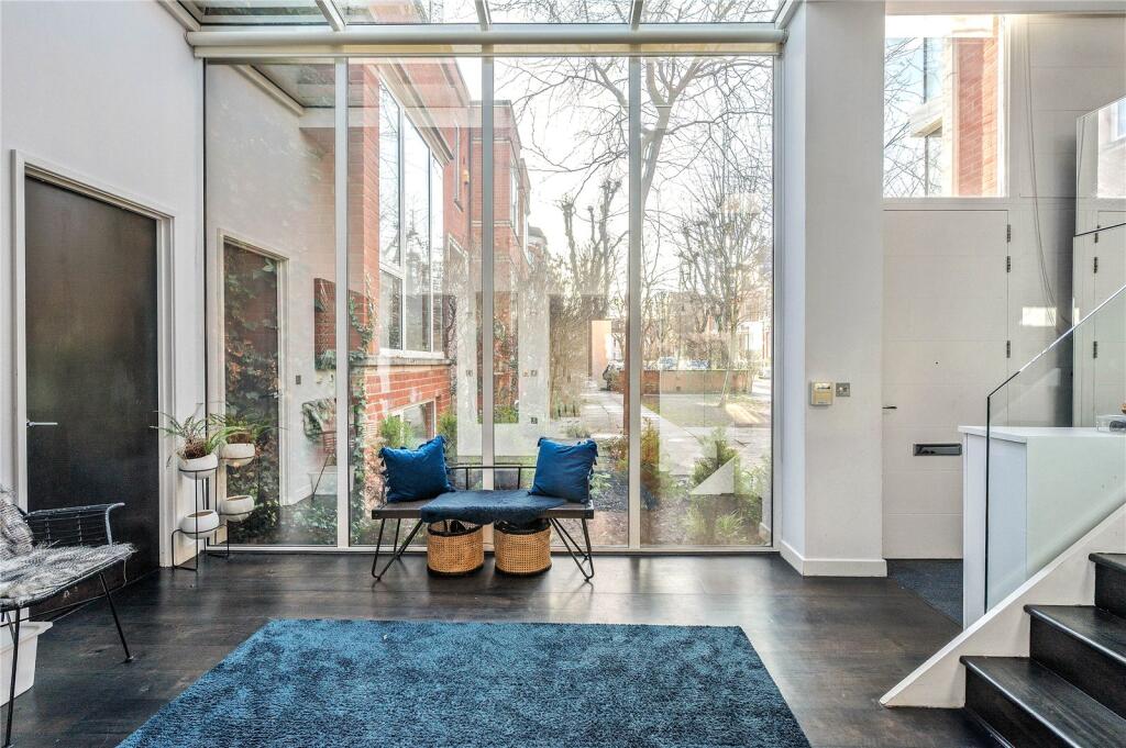 House in London - View 5
