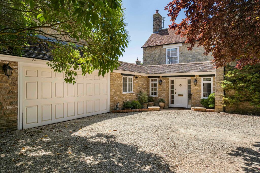 Main image of property: Merton Road, Ambrosden, Bicester, Oxfordshire