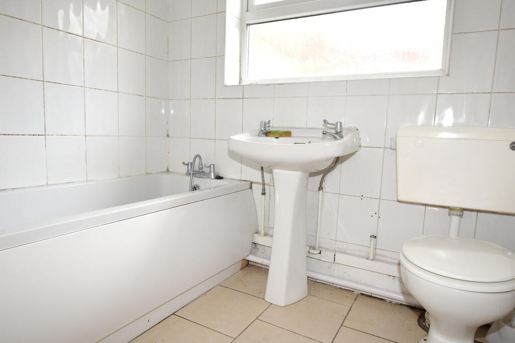 House in Coventry, Hillfields - More