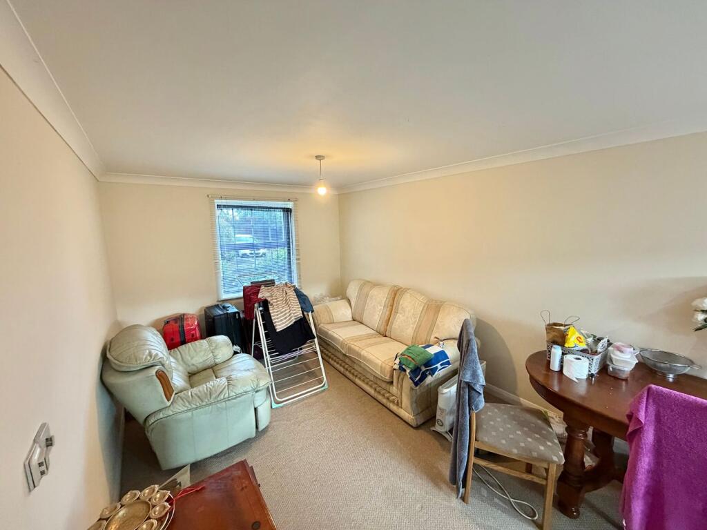 Apartment in Taunton - View 5