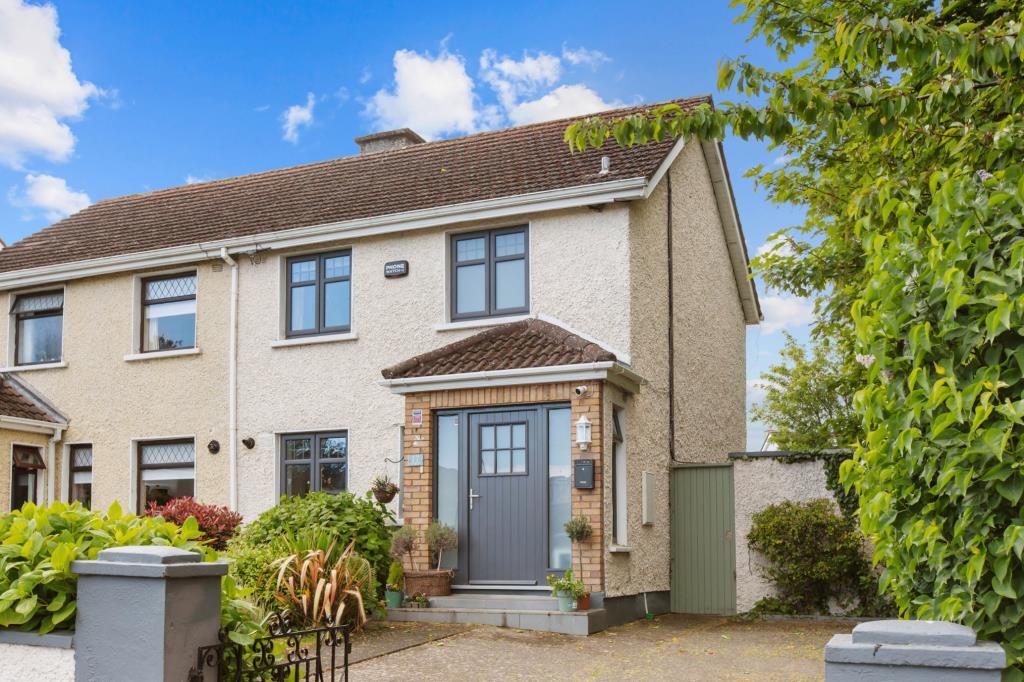 Main image of property: 17 Palmer Park, Rathfarnham, Dublin 16, D16 CF21