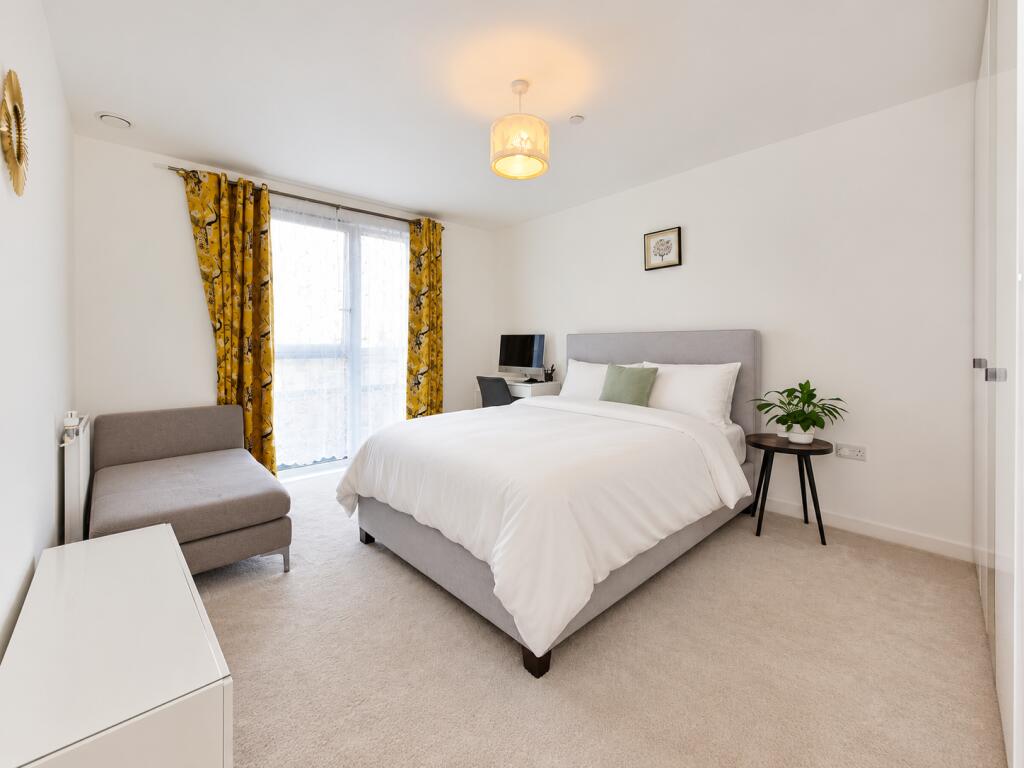 1-bed flat on Chamberlain Court, Upon Park, E13, £345,000