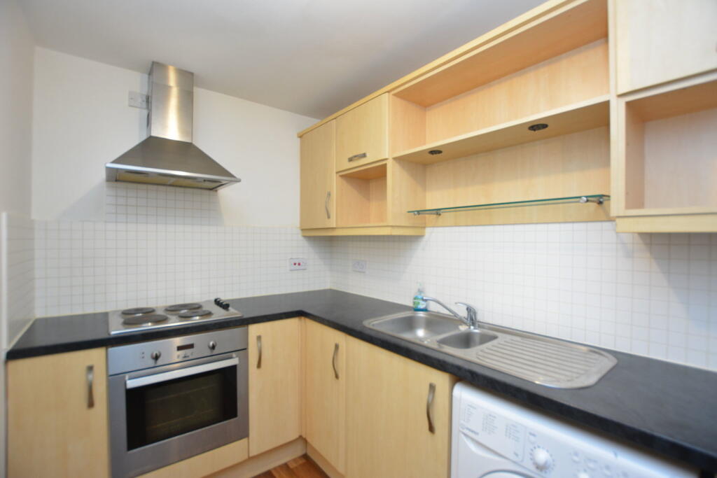 Apartment in Wigan - More