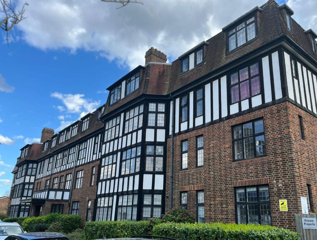 Main image of property: 23 Park Hill Court, Addiscombe Road, Croydon, Surrey, CR0 5PG