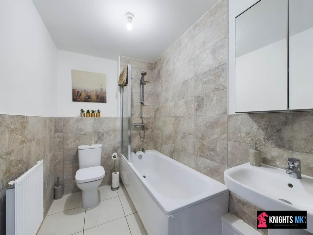Apartment in Milton Keynes - More