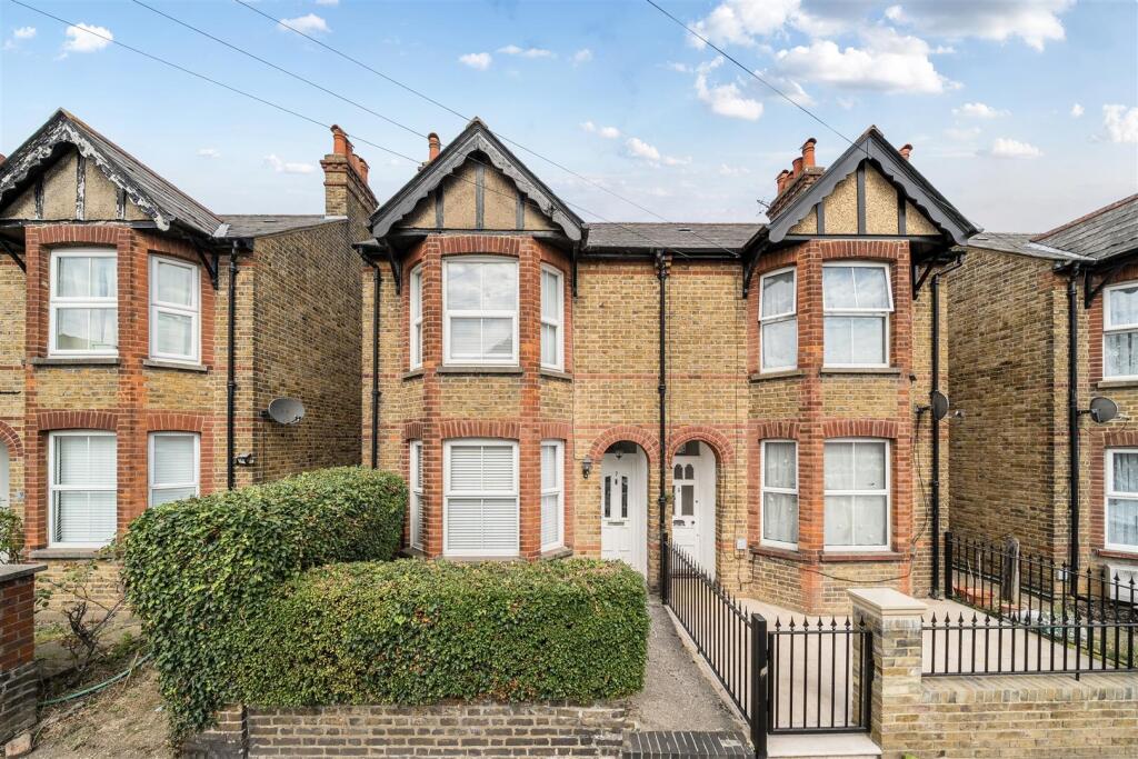 2-bed semi-detached on North Road, Hayes, UB3, £500,000