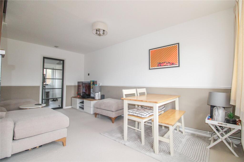 House in Swindon - View 4