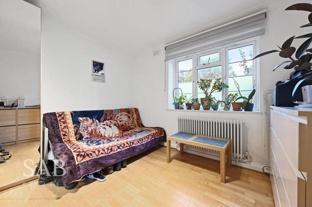 Apartment in London - More