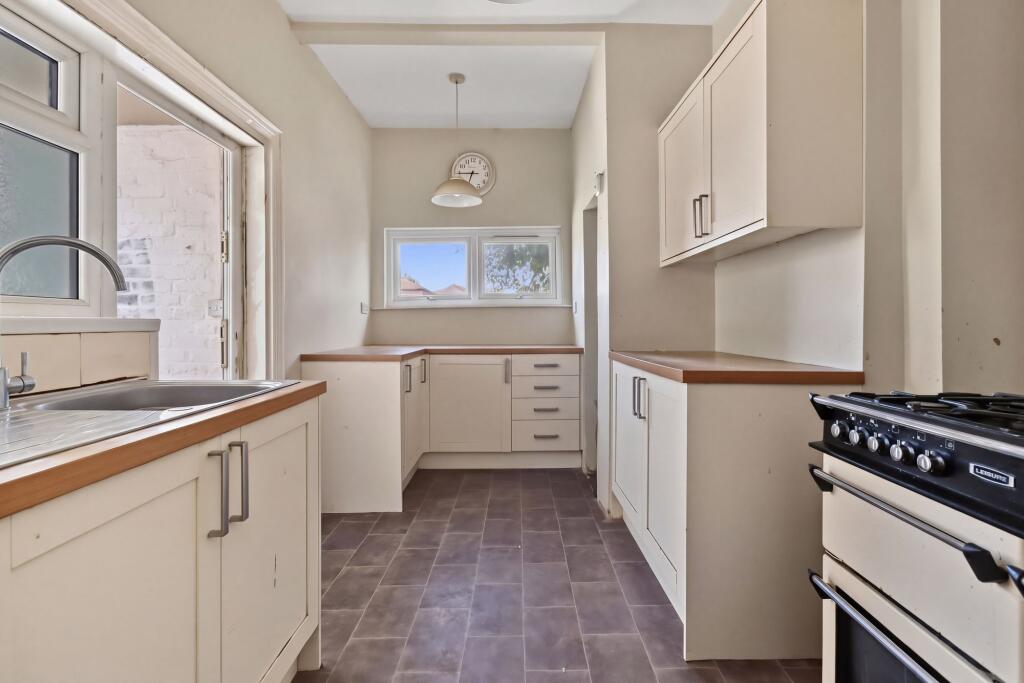 House in Twickenham - View 4