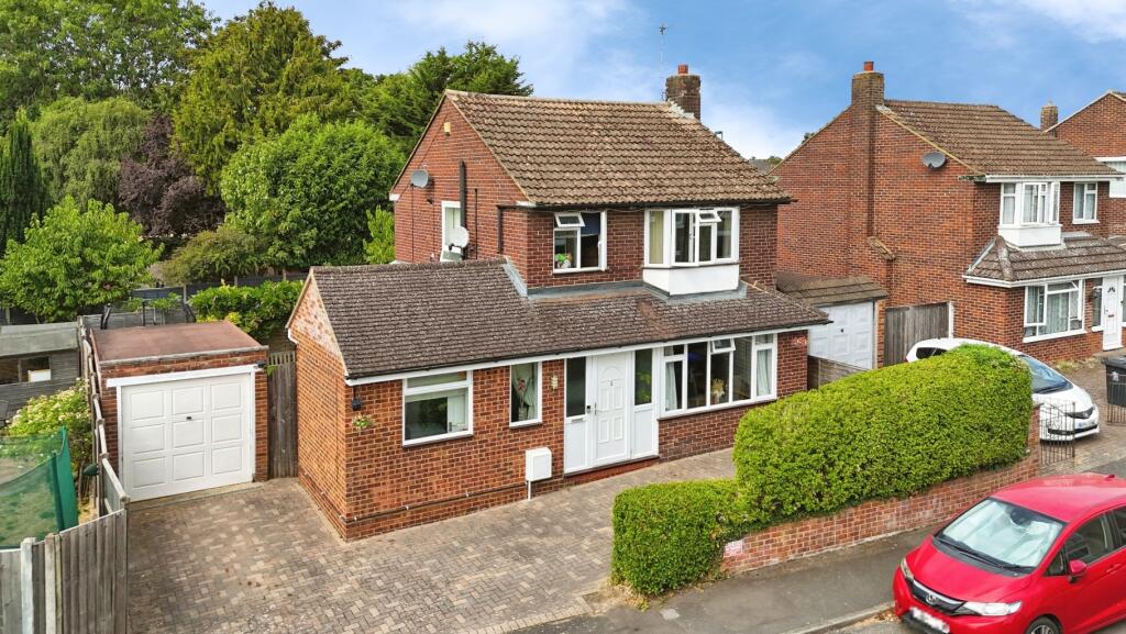 House in Slough, Burnham