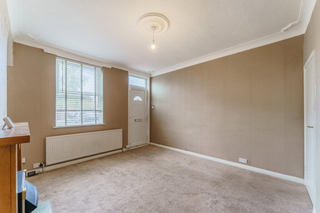 House in Wakefield - View 3