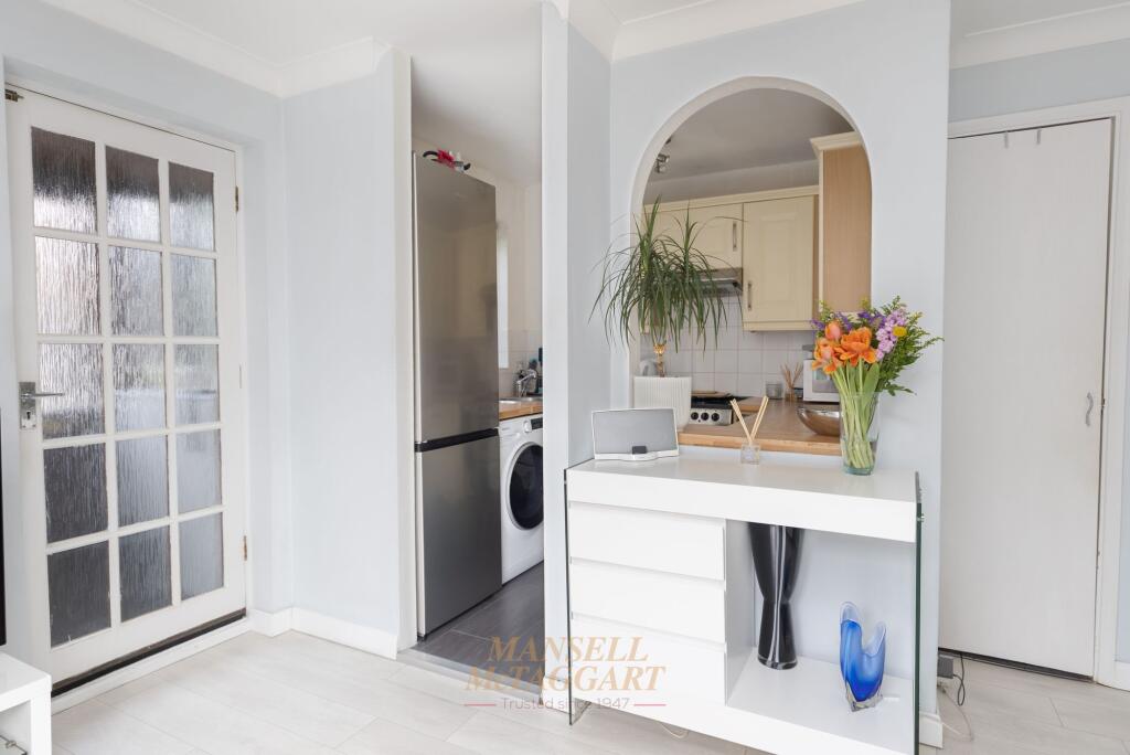 Leybourne Close, Crawley, RH11 - View 4