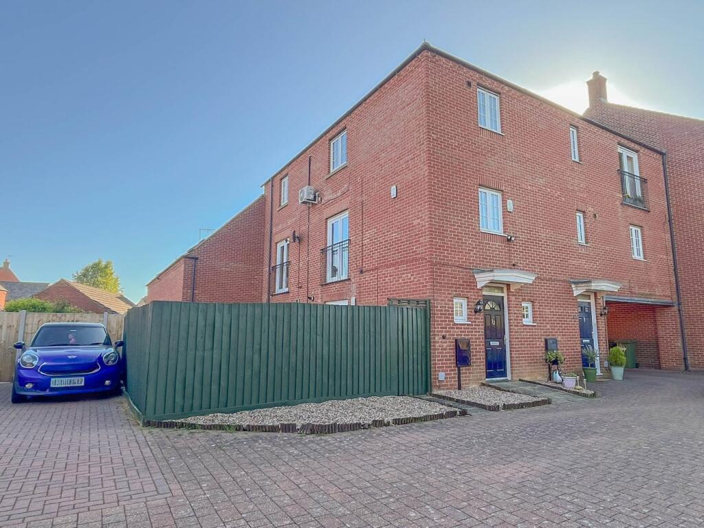 Main image of property: Avocet Close, Coton Park, Rugby, CV23