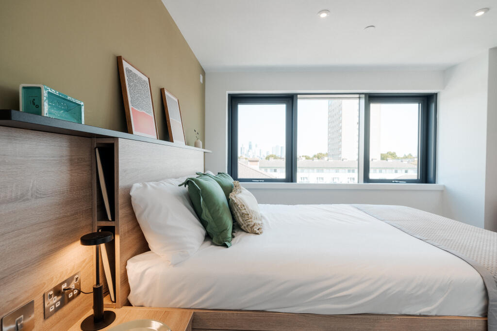 Apartment in London - View 3