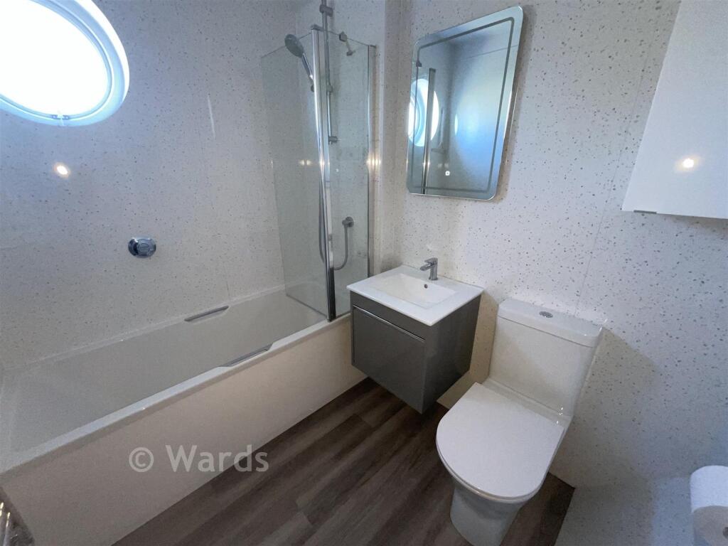 House in Gillingham, Medway - More
