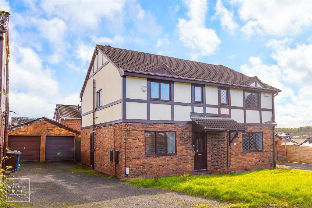 Main image of property: Peel Close, Atherton, M46