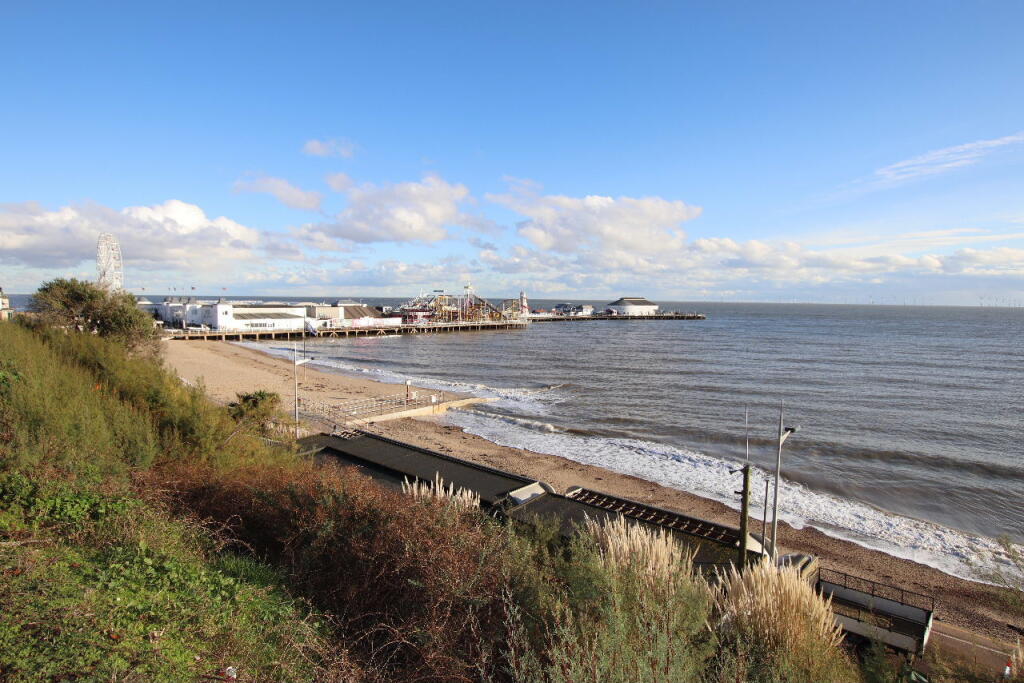 Westcliff Court, Edith Road, Clacton on Sea, CO15 photo 3