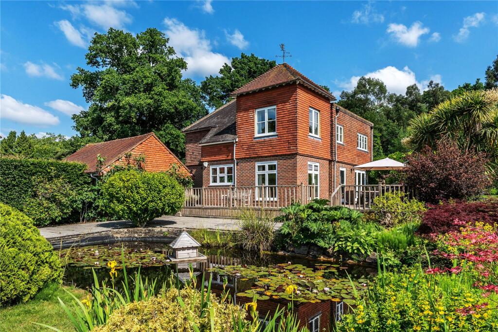 Cliftons Lane, Reigate, Surrey, RH2 photo 4