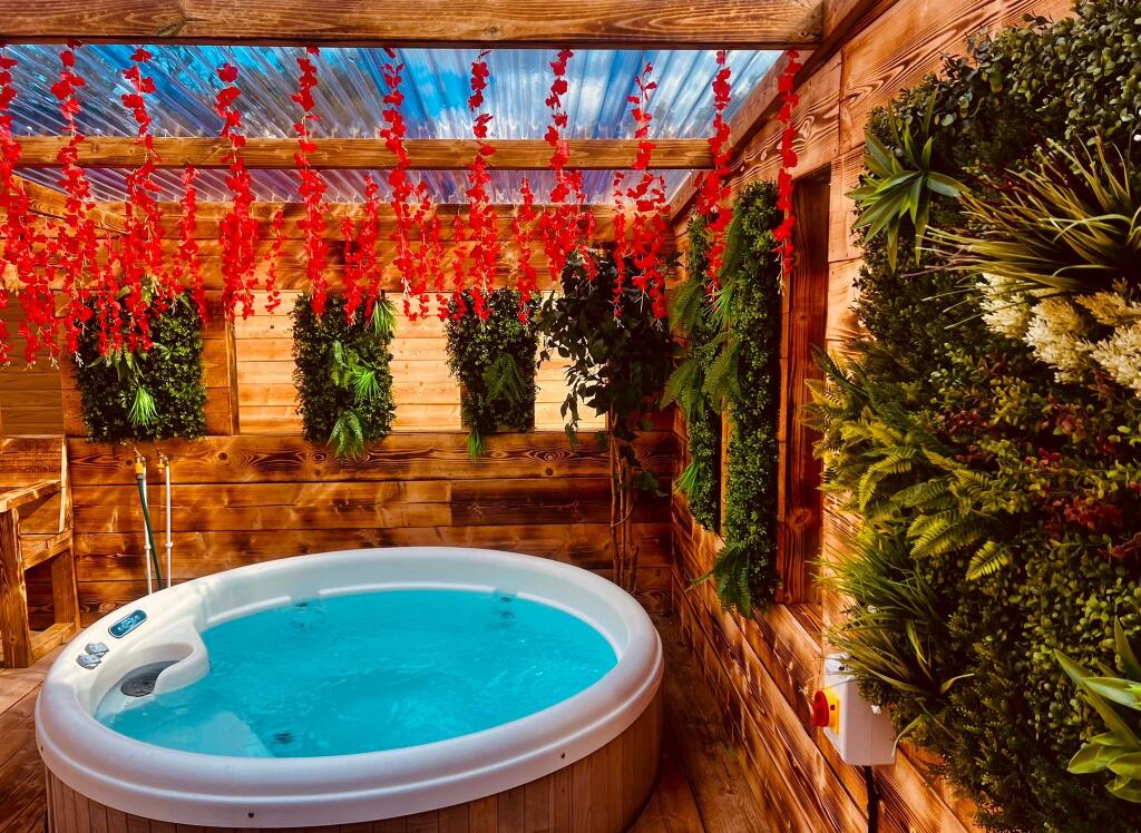 Nature XL, Lakeside Secret Gardens, Carnaby, Bridlington, East Riding of Yorkshire, YO15 3QG photo 5