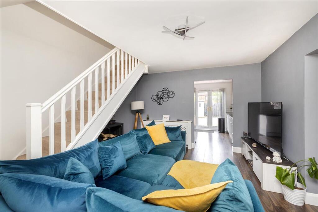 58 Royal Court, Penicuik, EH26 photo 4