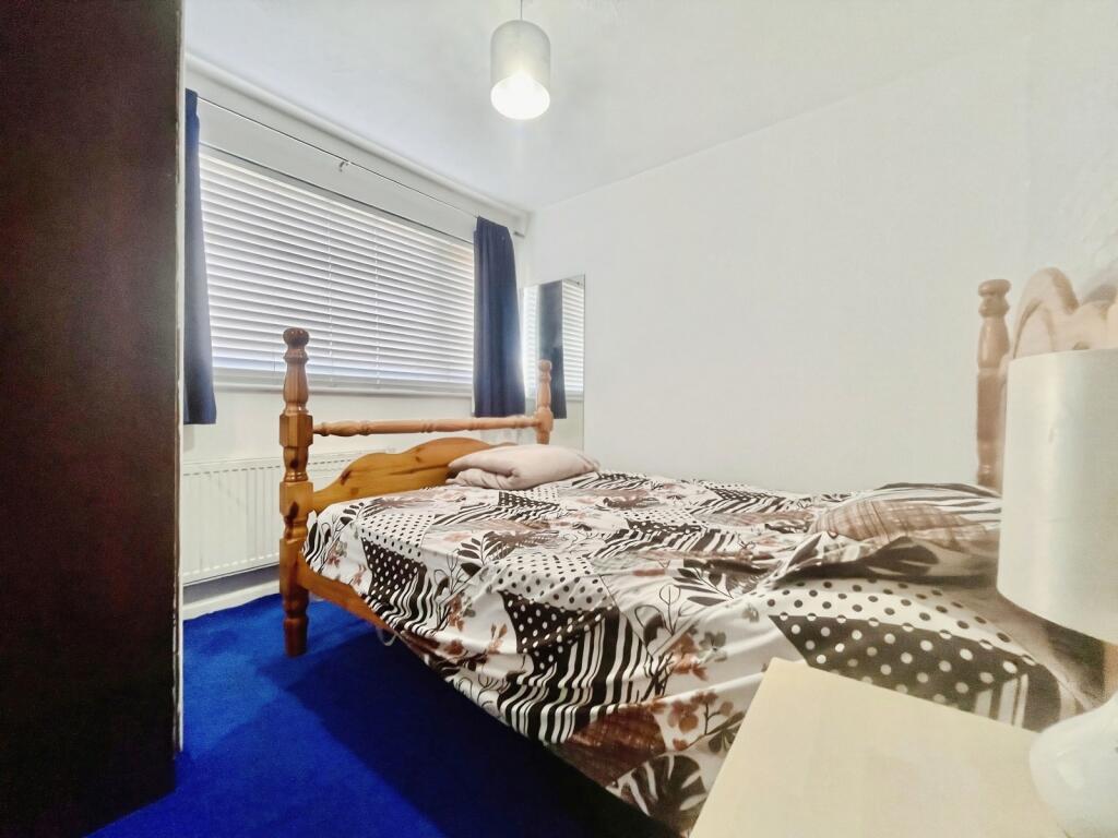 House in Bromley - View 4