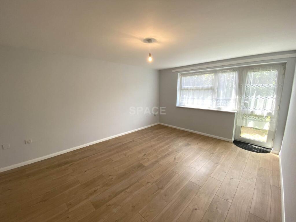 Main image of property: Langdale Gardens, Reading