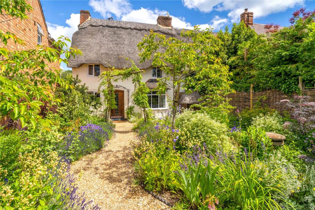 Main image of property: Banbury Road, Ettington, Stratford-upon-Avon, Warwickshire, CV37