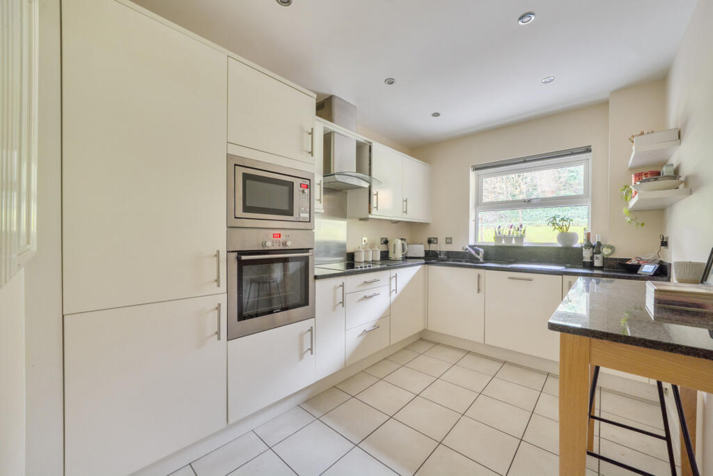 South Park, Gerrards Cross, Buckinghamshire – pohled 3