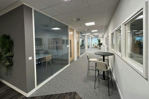 NB: Internal images are indicative of a furnished suite within the building