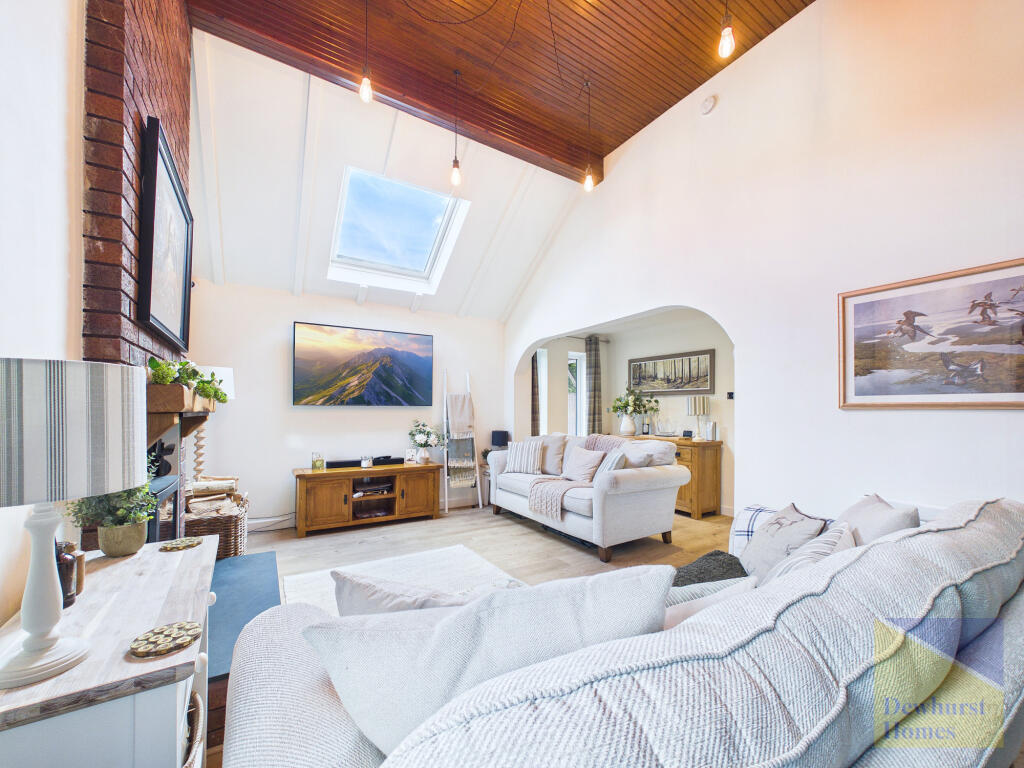 Apartment in Preston - View 4