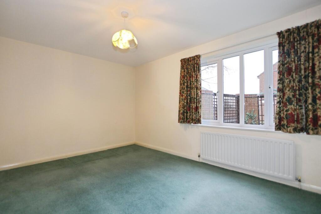 Apartment in Leicester - More