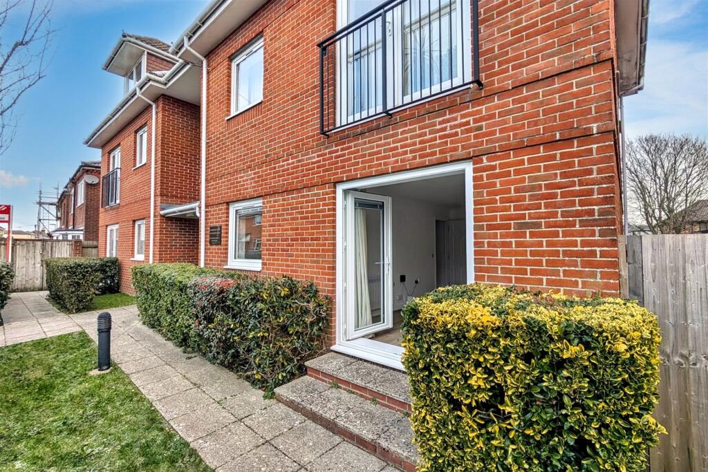 Main image of property: Southampton