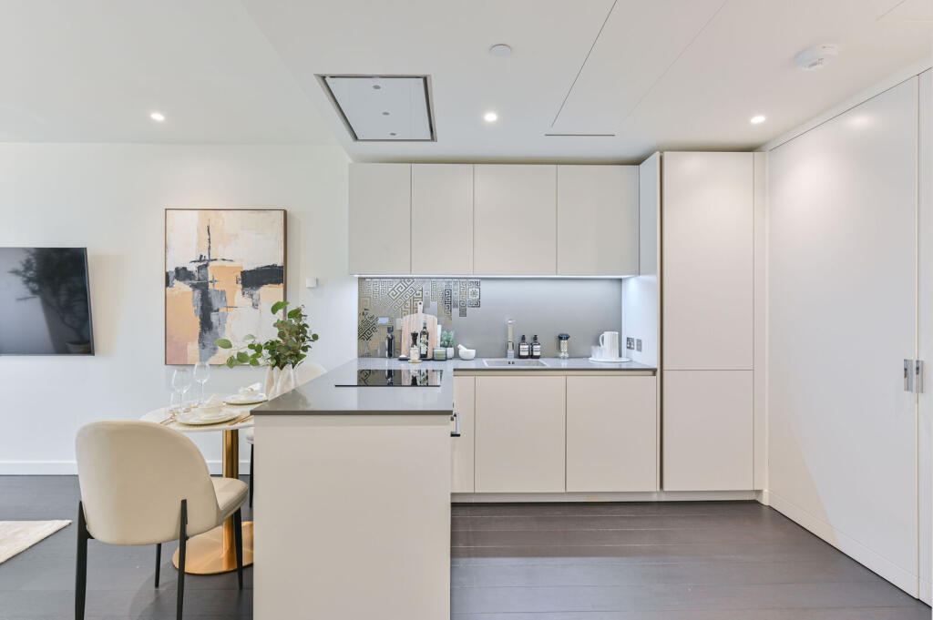 Main image of property: Damac Tower, Nine Elms, London, SW8