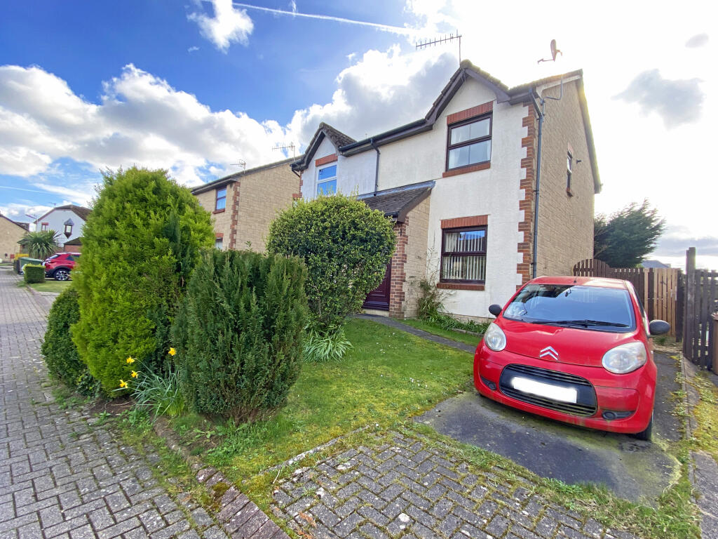 Main image of property: Llyswen, Pen-Pedair-Heol, Hengoed, CF82 7TP