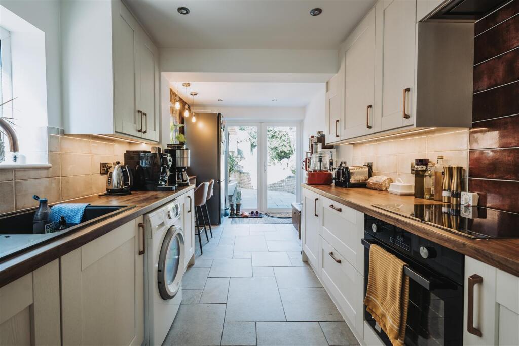 House in Tonbridge - More