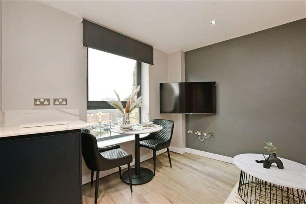 Apartment in Sheffield - View 5