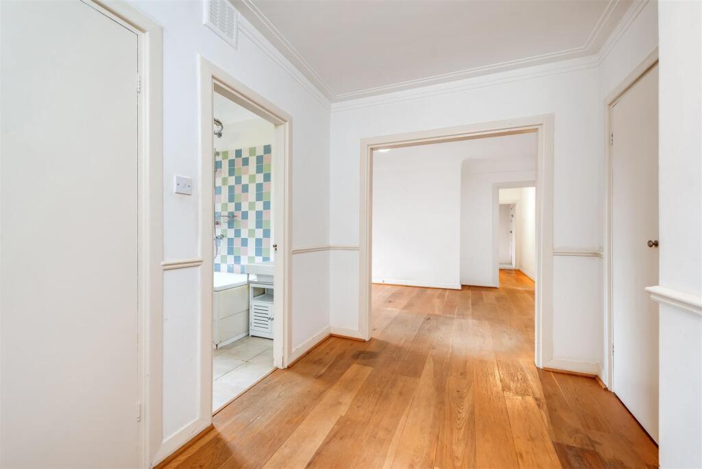 Apartment in London - More