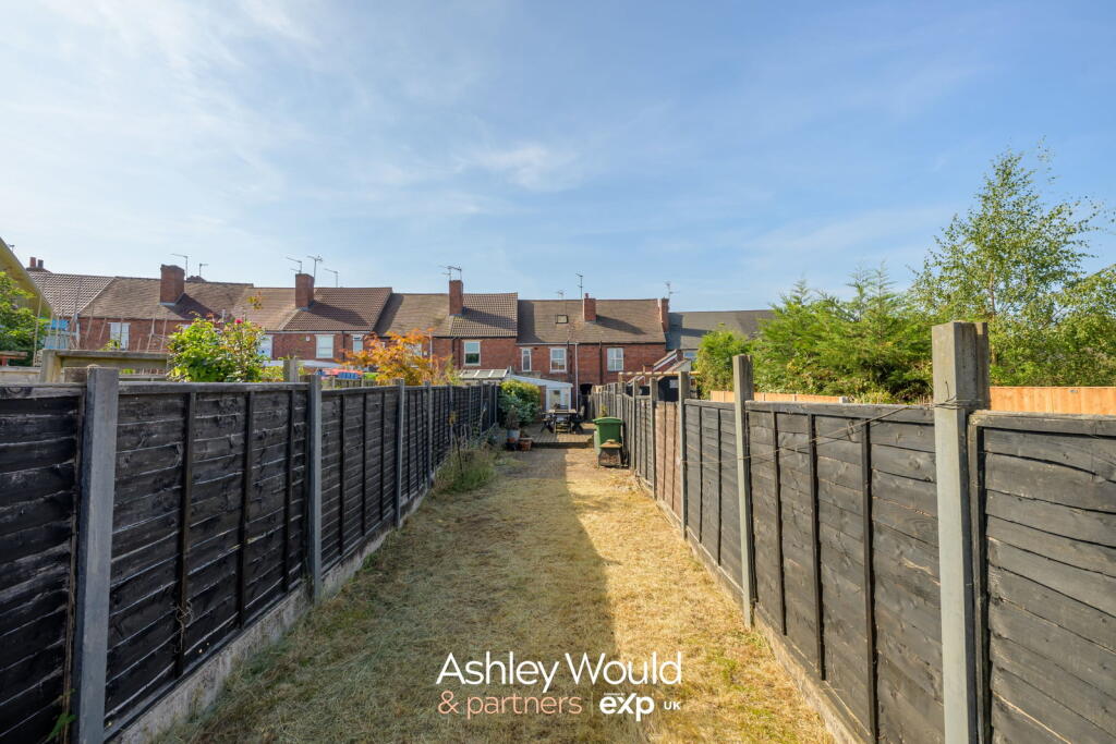 House in Dudley, West Midlands - More