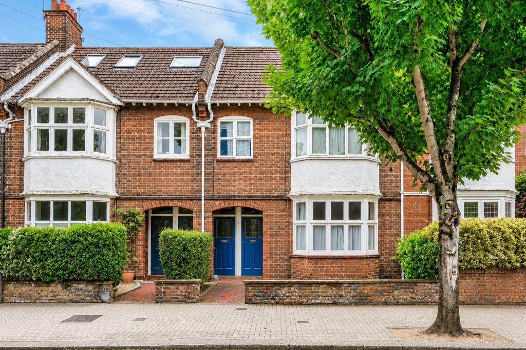 Apartment in London, Earlsfield
