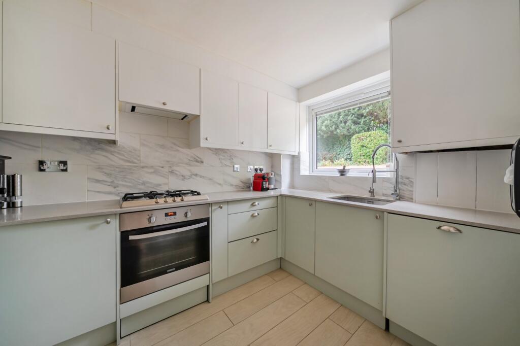 Main image of property: Edge Hill, London, SW19