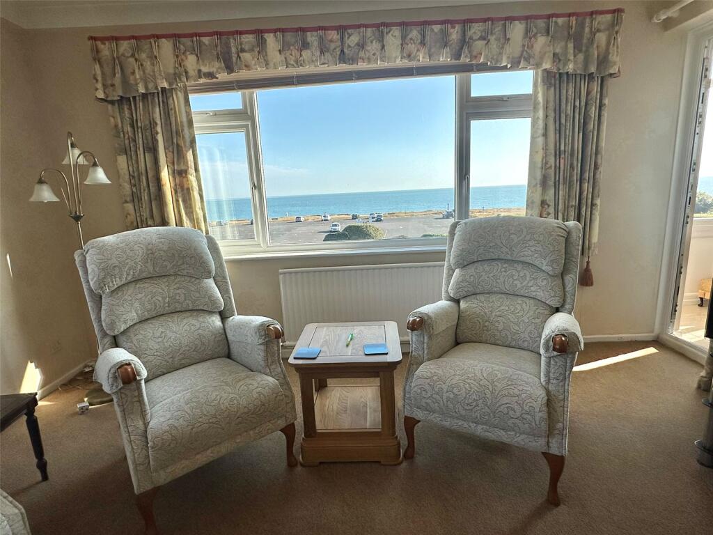 Apartment in Southampton - View 5