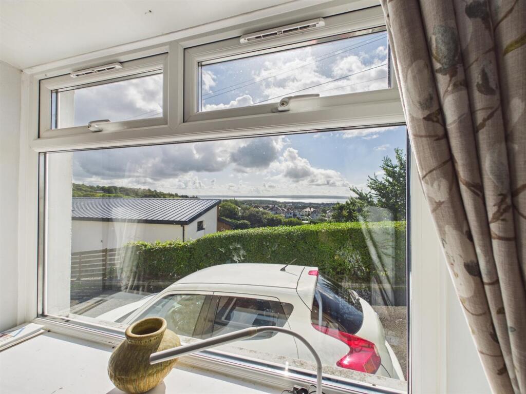 House in Swansea, Pembrey and Burry Port Town - View 4