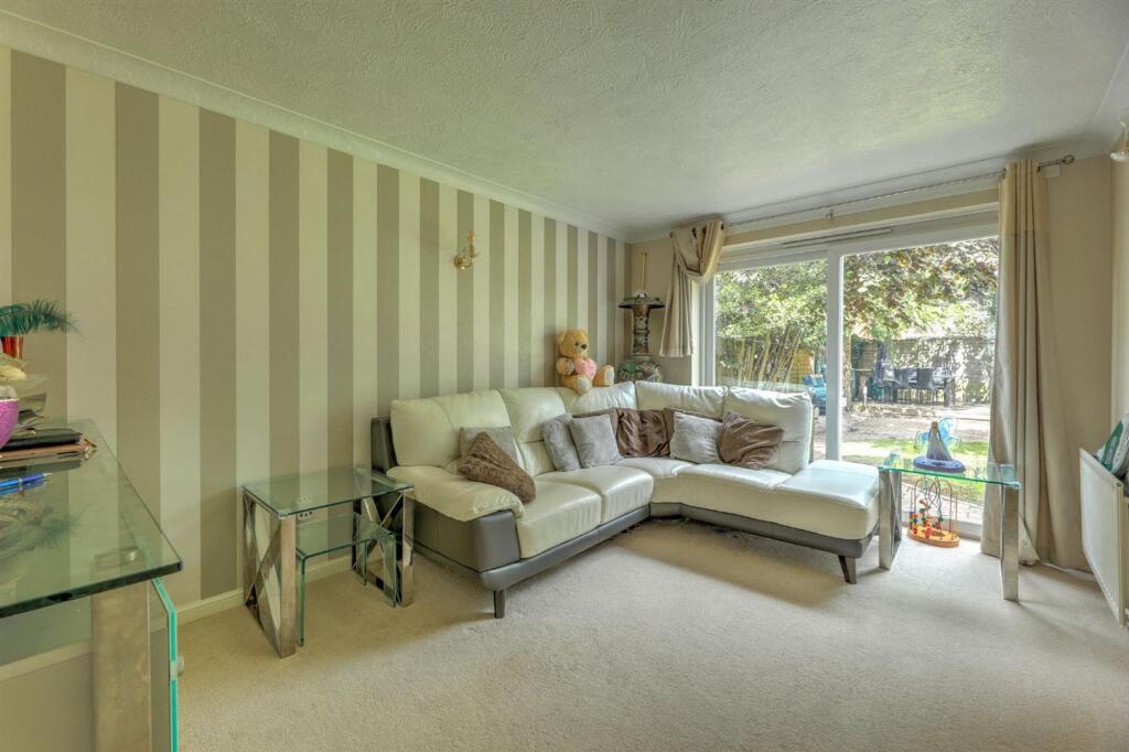 House in Solihull - More