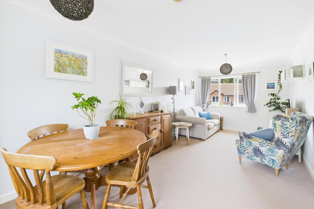 Apartment in Chelmsford, Chelmer Village, Chelmer - View 5