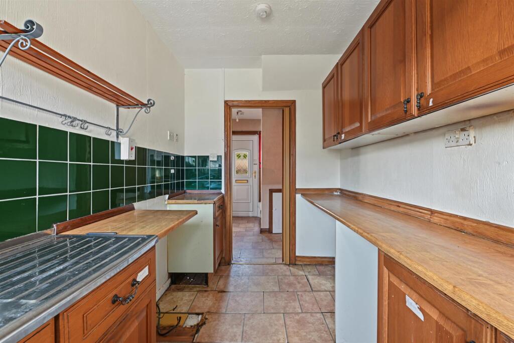 House in Kirkcaldy, Fife - More