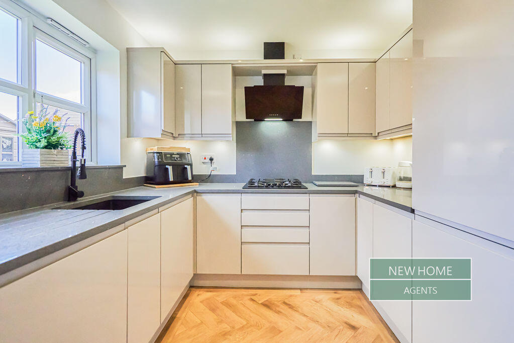 House in St Helens, Liverpool City Region - More